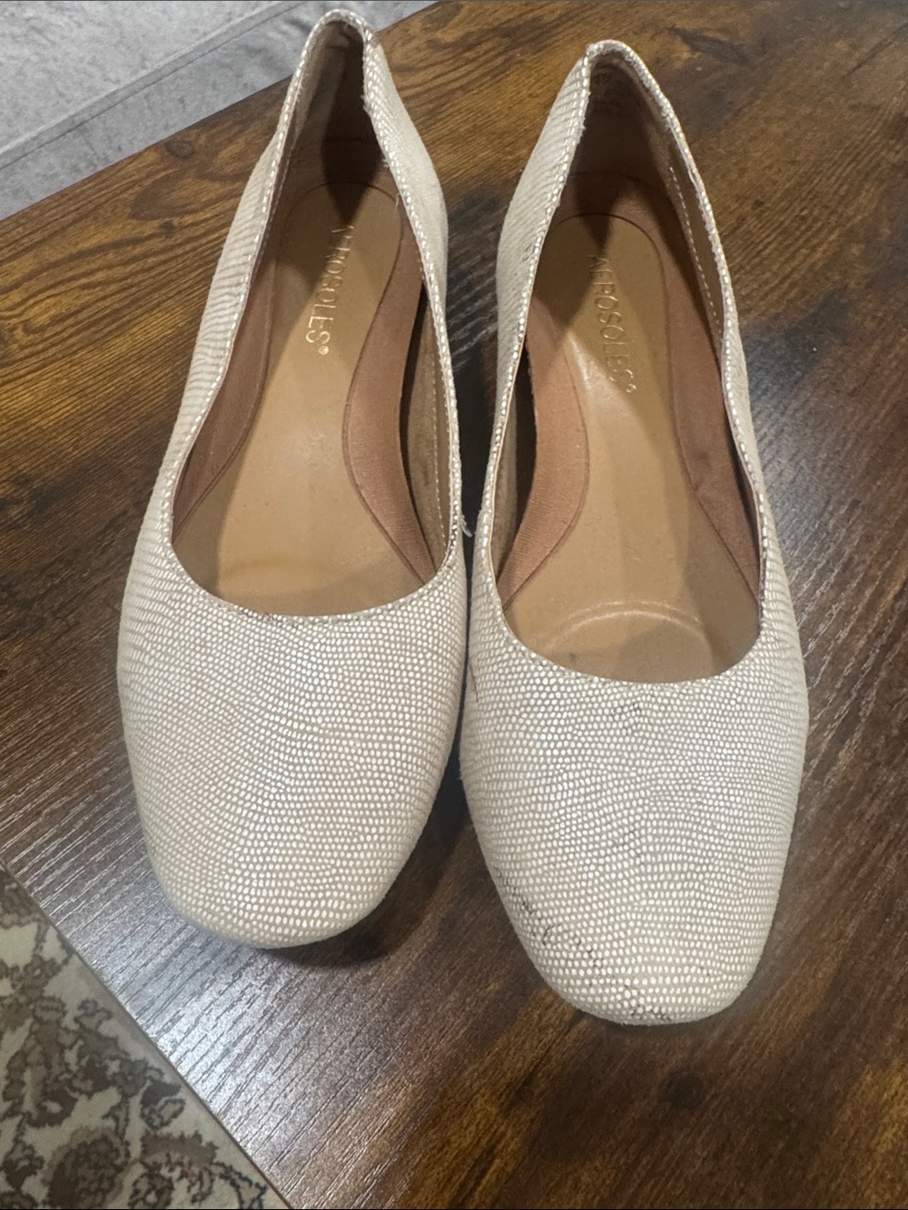 AEROSOLES Cream Textured Wedge Flats